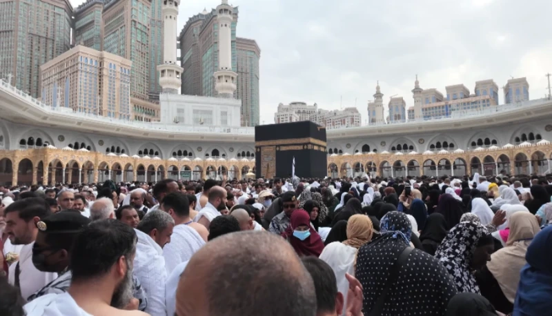 Jeddah Airport to Makkah Taxi Fare — private licensed transfer for Umrah pilgrims, serving all JED terminals 24/7